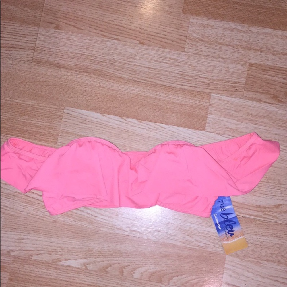 Adorable coral flounce pushup bikini top!! XS
